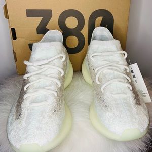 BRAND NEW WOMEN YEEZY  380 SNEAKERS AVAILABLE!